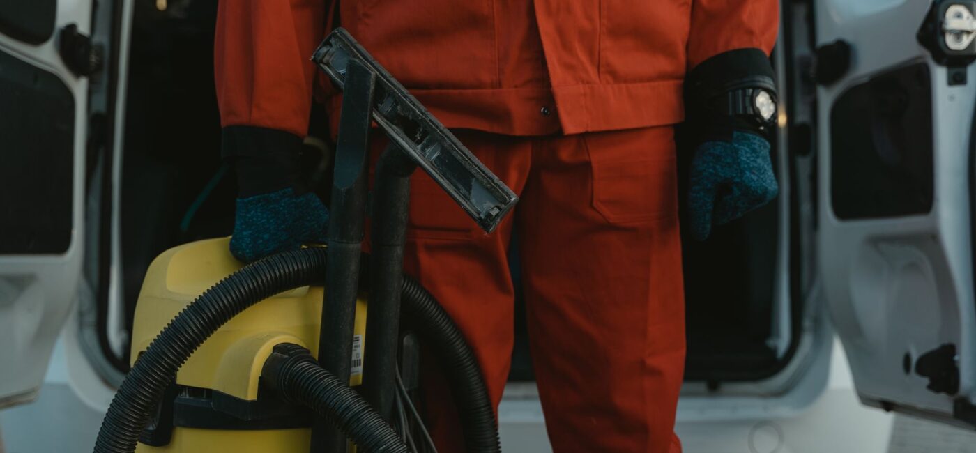 How professional floor cleaning protects industrial halls in Duiven