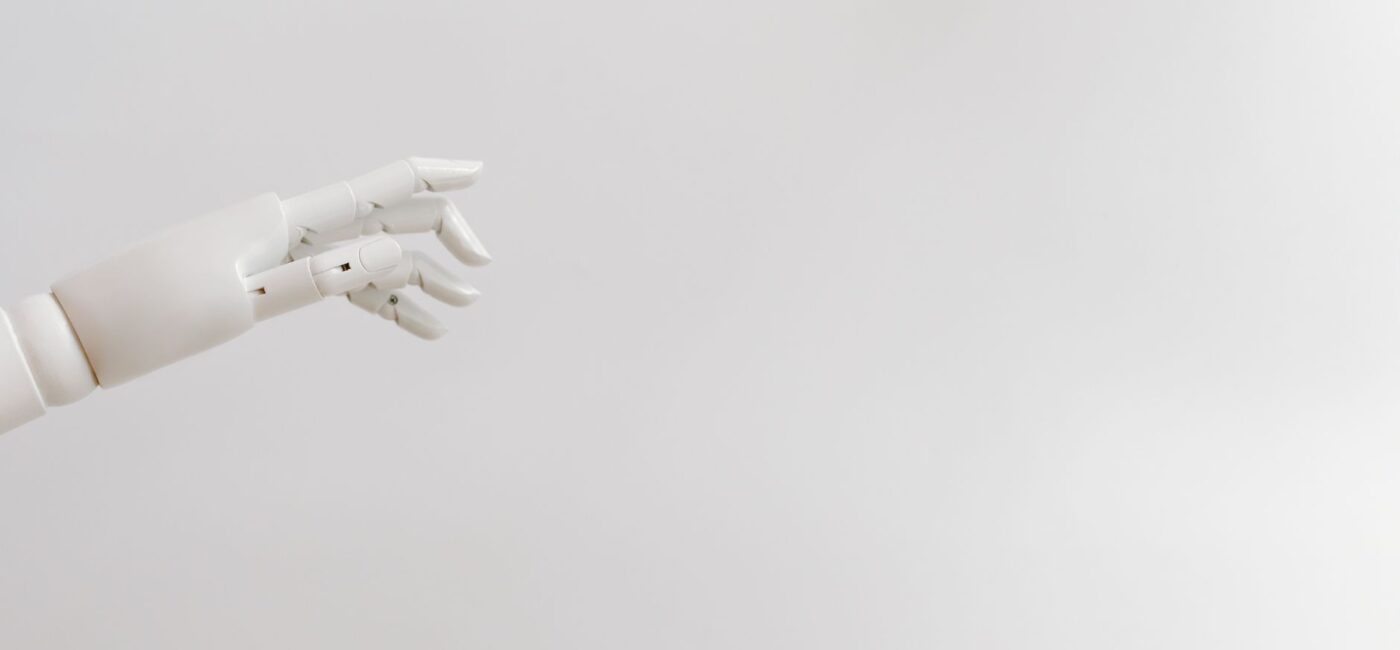 Guide to scheduled cleaning contracts for warehouses in the